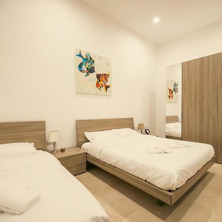 Sliema Central O'Clock B&B Malta Esterno foto