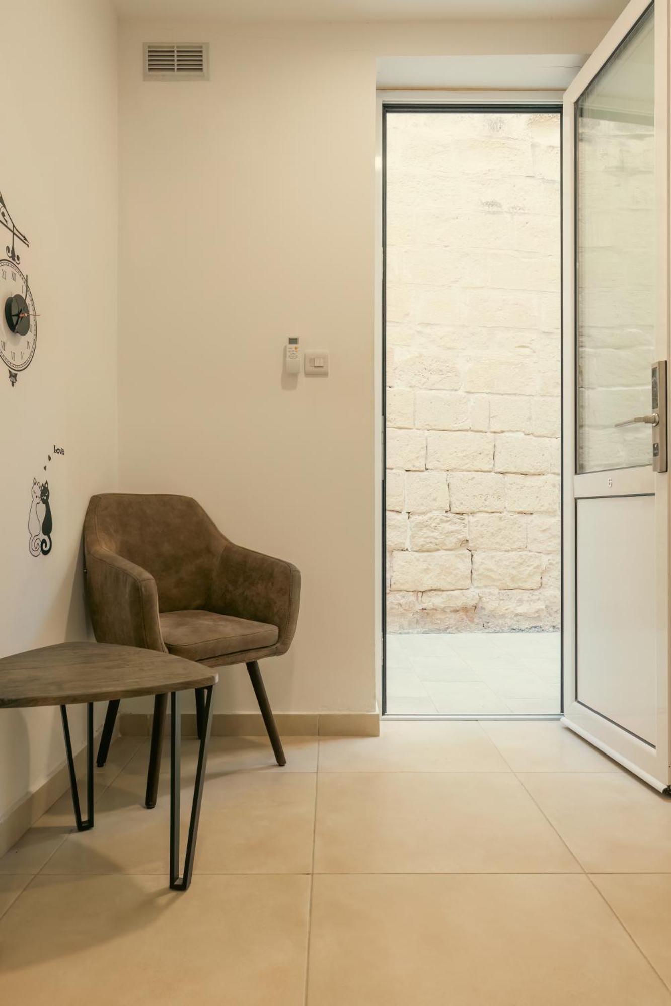 Sliema Central O'Clock B&B Malta Esterno foto