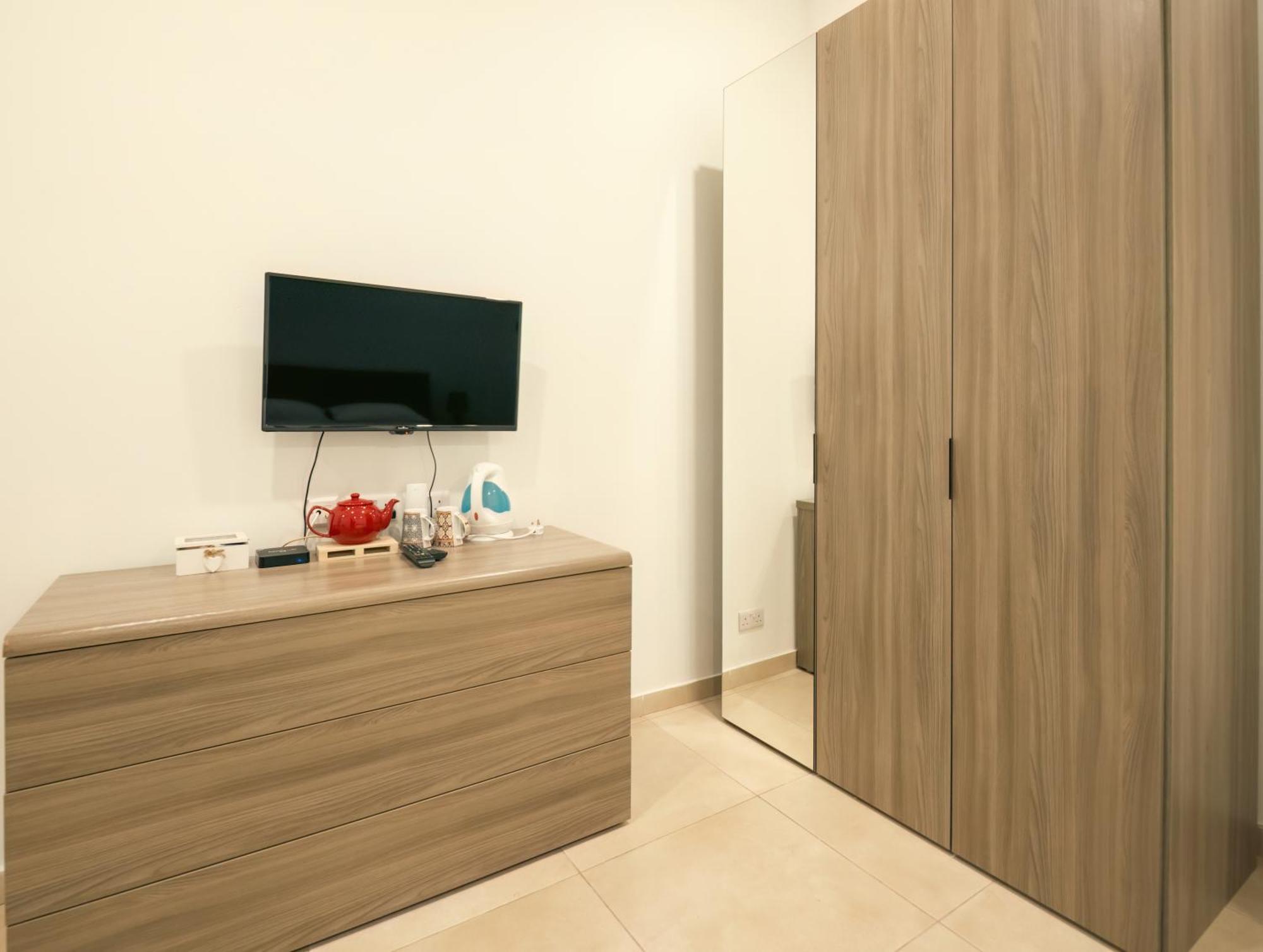 Sliema Central O'Clock B&B Malta Esterno foto